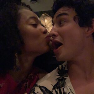 Gavin Leatherwood Instagram - Fall in love with all of your cast mates ✅