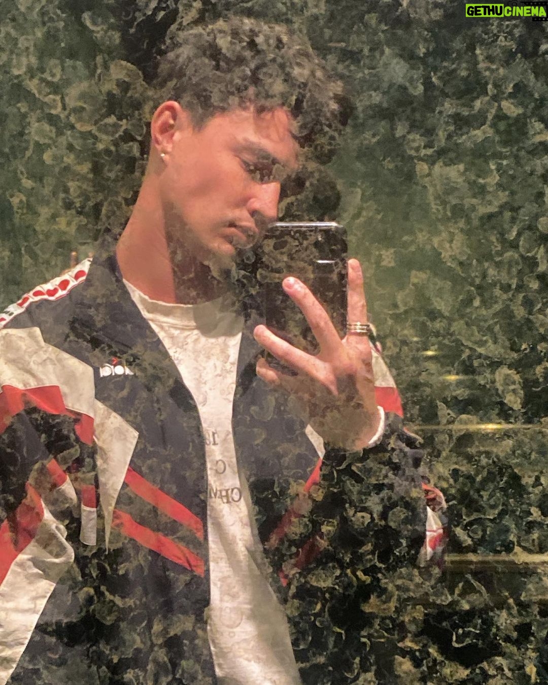 Gavin Leatherwood Instagram - well howdy darlin’
