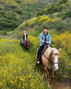 Gavin Leatherwood Instagram - in my horse girl era 🦄 thank u @jessicabelkin 🫶🏻