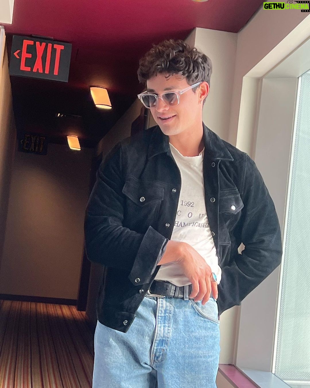 Gavin Leatherwood Instagram - always know your way to the nearest exit New York City
