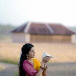 Gayathri Suresh Instagram – “നാട്ടിൻപ്പുറം”✨

PC : @rawpicsphotography 
Styling : @gayathri_r_suresh
Hair Styling & Saree Draping : @lafemmeclinics Vazhalikkavu