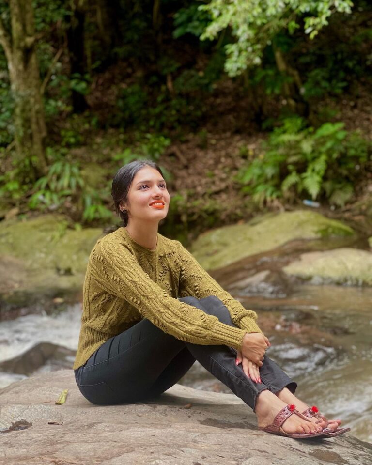 Gayathri Suresh Instagram - Letting Go❤️✨ Vattavada Hill