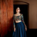 Gayathri Suresh Instagram - •PALLAVI•✨ . SHOOT - @storiesofajay MUA - @makeover_by _sruthivipin_ COSTUME. - @studio.alamara ORNAMENTS - @golden_cup_fashion_jewellery