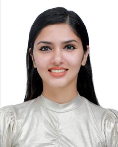 Gayathri Suresh Instagram - Ente Passport Size Photom❤️ PC : @colorhouse_tcr