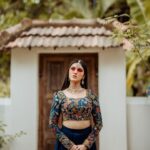 Gayathri Suresh Instagram - •PALLAVI•✨ SHOOT - @storiesofajay MUA - @makeover_by_sruthivipin_ Stylist - @studio.alamara ORNAMENTS - @golden_cup_fashion_jewellery