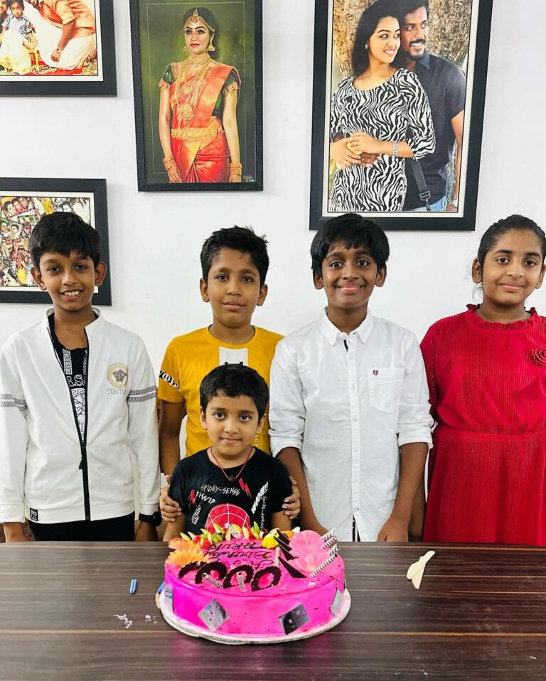 Gayathri Yuvraaj Instagram - Yesterday birthday celebration 🎉 @tarun_yuvi_ When they are little, you want them to grow up. When they are grown up, you want them to be little. In the grand scheme of life, little kid moments are so short. Enjoy each and every one 😍From a smiling baby to a willful toddler to now a teen almost , you grew up in the blink of an eye. Love you Tarun❤️