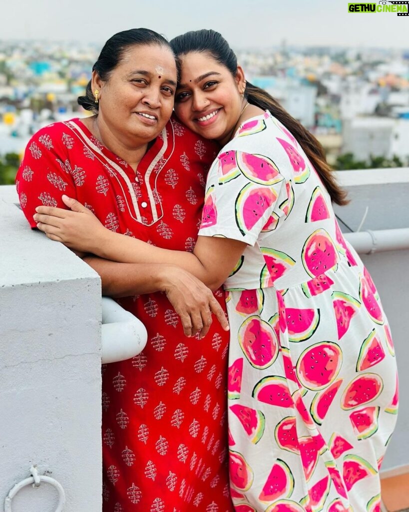 Gayathri Yuvraaj Instagram - My mother was my role model before I even knew what that word was.” 👩‍👦😘🫰🏻Amma 🌍 👗 @preethi.shapewear.in