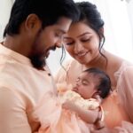 Gayathri Yuvraaj Instagram - Family is a little world created with love ❤️ #yuga💕 MUA @profile_makeover @chella_hair_makeup Family costume done by @vika.label Photography 📸 @yellowbirdkidsphotography #family #love #care #yugayuvraaj #yuga #yuvraajgayathri #yugagayathri #photoshoot #photooftheday #tarun #photogenic #photooftheday #picoftheday
