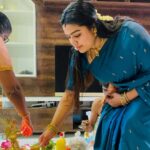Gayathri Yuvraaj Instagram - United in purpose, together we rise, reaching for the stars with unwavering determination and boundless optimism. 🌟👩‍👩‍👧‍👦❤️ #newbeginnings #garteful #togetherforever #magicalmoments #positivity #👩‍👩‍👧‍👦