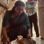 Gayathri Yuvraaj Instagram - United in purpose, together we rise, reaching for the stars with unwavering determination and boundless optimism. 🌟👩‍👩‍👧‍👦❤️ #newbeginnings #garteful #togetherforever #magicalmoments #positivity #👩‍👩‍👧‍👦
