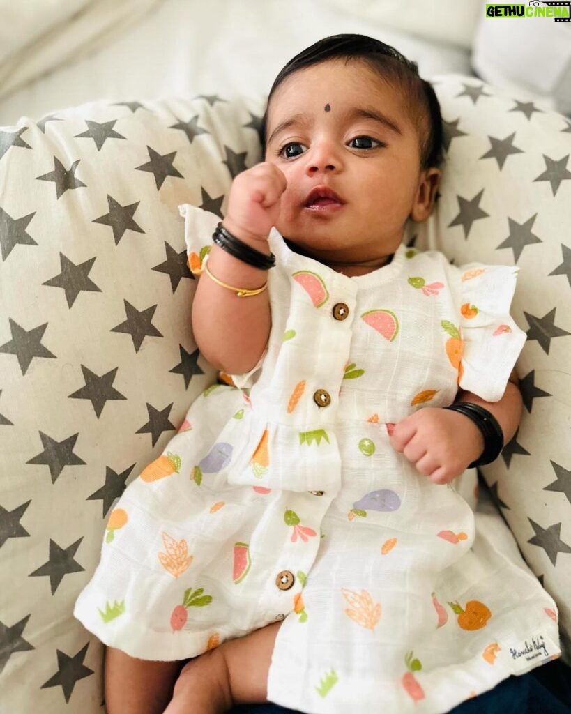 Gayathri Yuvraaj Instagram - “Dressed in giggles and wrapped in love Yuga steals the spotlight. 🌈💖 My Chutti Kannamma🦋🦋🦋 Wearing @honchoobaby #yugayuvraaj #daddysprincess👑 #🦋🦋