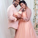 Gayathri Yuvraaj Instagram - Family is a little world created with love ❤️ #yuga💕 MUA @profile_makeover @chella_hair_makeup Family costume done by @vika.label Photography 📸 @yellowbirdkidsphotography #family #love #care #yugayuvraaj #yuga #yuvraajgayathri #yugagayathri #photoshoot #photooftheday #tarun #photogenic #photooftheday #picoftheday