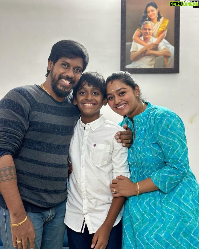 Gayathri Yuvraaj Instagram - Yesterday birthday celebration 🎉 @tarun_yuvi_ When they are little, you want them to grow up. When they are grown up, you want them to be little. In the grand scheme of life, little kid moments are so short. Enjoy each and every one 😍From a smiling baby to a willful toddler to now a teen almost , you grew up in the blink of an eye. Love you Tarun❤