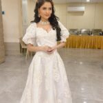 Gehana Vasisth Instagram - Jo hota hai always Achcha hota hai … aur koi galat ni hota … Sab situation hai … Kai bar ham apne karma Sahi karne k liye , galat cheezon me fas jate hai but jaise hi ham pure hote hai .. Bhagwan ganpati ji, hamko wo situation se nikal lete hai … Kyinki bhagwan kabhi kisi k sath galat ni karte … na mere sath na kisi aur k sath .. Kyunki ham sab unko hi aulad hai … #karma #happy #event #party #moveon