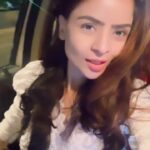 Gehana Vasisth Instagram - I shot this video while driving #bekaardil #hritikroshanfans #deepikapadukone #fan #mumbai #actress #director #producer #happy #valentines
