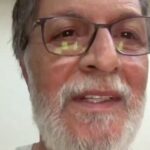 Gelare Abbasi Instagram - ویدیویی که دوستانم در سوینا بطور غافلگیر کننده و بدون اطلاع من تهیه و منتشر کردند، بسیار برایم با ارزش است و با دیدنش به شدت احساساتی شدم. صمیمانه بر این باورم که لطف و محبت این دوستان و چهره‌های ارجمند واقعا فراتر از لیاقت من است و اگر کار مثبتی هم انجام شده باشد مرهون همراهی و تلاش همکاران عزیزم در سوینا، هنرمندان نازنین، متخصصان درجه یک و حامیان مالی صمیمی و ارجمند سویناست. از تمام بزرگواران حاضر در این ویدیو و تهیه کنندگان آن ممنونم و نمی‌دانم چطور مراتب سپاس و شرمندگی‌ام را ابراز کنم. امیدوارم بتوانم از این پس هم با همراهی هنرمندان عزیز و متخصصان گرامی، همچنان با تمام توان در خدمت نابینایان عزیز باشم.