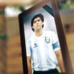 Gelare Abbasi Instagram - . لوگوموشن #شادروان رونمایی شد . همزمان با آغاز پیش فروش بلیت اکران های مردمی فیلم سینمایی #شادروان در چهلمین جشنواره فیلم فجر؛ لوگوموشن این فیلم سینمایی رونمایی شد. . علاقه مندان برای تهیه بلیت این فیلم سینمایی، میتوانند از روز چهارشنبه ۶ دی ماه ساعت ۱۰ صبح به سایت گیشه ۷ و سینماتیکت مراجعه کنند. . نویسنده و کارگردان: حسین نمازی تهیه کننده: عباس نادران ساخت لوگوموشن: میلاد آقازاده. طراح لوگو محمد روح الامین @hossein.namazi1982 @abbas.naderan @shadravan_movie @milad.aqazadeh