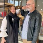 Gelare Abbasi Instagram - روزهای خوش کارکردن با رفقا 🌹🌷 خبر خوب اینکه کتاب «استانبولی» منصور ضابطیان عزیز در راه است 📕📕✌️💕 @mansourzabetianofficial
