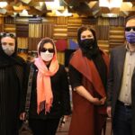 Gelare Abbasi Instagram - روزهای پایان اسفند و تلاش مثال زدنی گروه سوینا (سینمای نابینایان ) برای تهیه و تولید برنامه ی نوروز . بهار می آید چه منتظر باشیم و چه نباشیم و خوشحالم که گروه ما مشتاق و امیدوار، بهار را باور دارند و به استقبال نوروز می روند . همکاران درجه یک من دوستتان دارم و در سالی که گذشت بسیار از تک تک شما آموختم . ایمان دارم به بهاری سبز و پر شکوفه در کنار شما یاران . جای تک تک دوستانی که امروز در برنامه نبودند خالی است . مخصوصا حامیان محترم سوینا که در سالی که گذشت همراهیشان یار و یاور ما بود . .🌺🌺💕❤️ منتظر برنامه ی سال تحویل و نوروزی سوینایی ها باشید🌈💕 @sevinagroup @kkasirian @pejmanteymourtash @hangowin_honey @4eversmilesclinic @dadgarmag @amirsol81 @tina_taghavian @farazstudio @mahgolmoghtader @amirrrbahari @beigzadeh_mehrnoush @leilirashidi @mansourzabetianofficial @hoomankhaiyat @reza.omrany @ehsaankaramy @mohsenbahrami82 @maahava @marjan.tabasi @ali.alaei68 @babakbahrambeygi @afshinziaian @nassimdowlatshahi @mashidyoga @sweetbliss.ir