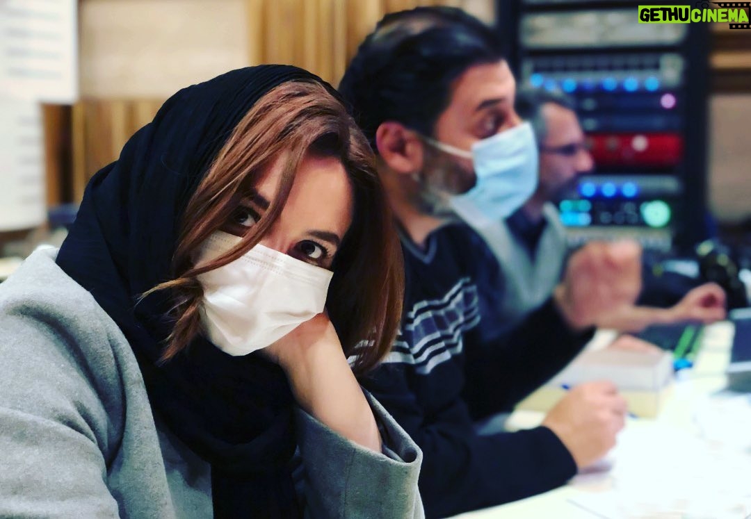 Gelare Abbasi Instagram - چقدر جذابه کار کردن برای شما مخاطب محترم و عزیز سوینا @sevinagroup ❤️ @sevinagroup @amirsol81 @kkasirian @amirrrbahari @pejmanteymourtash @mahgolmoghtader @beigzadeh_mehrnoush @4eversmilesclinic @4eversmileclinic @hangowin_honey عکس اقای افشین ضیاییان @afshinziaian