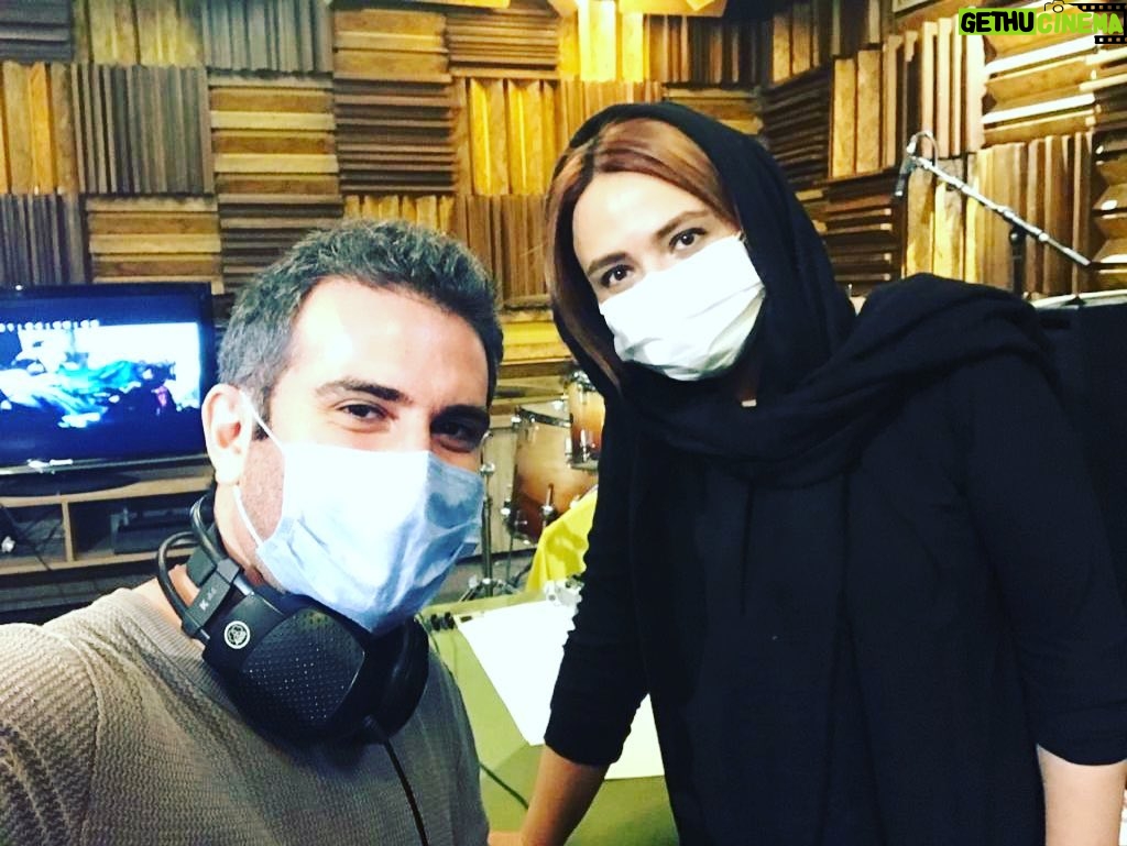 Gelare Abbasi - 35.3K Likes - من و هوتن شکیبا عزیز ✌️💐چه کیفی داره آدم رفیق هاش درجه یک و عزیز و توانا باشن .نسخه ویژه نابینایان یک فیلم بی نظیرررررر
چه سرمایه هایی دارم من .خدا حفظتون کنه رفقا 💐💐❤️
امروز .استودیو فراز .
@hootanshakiba @sevinagroup