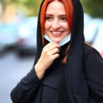 Gelare Abbasi Instagram - پاییز 🍂🍂🍂🍁🍁🍁🍁 دوستتون دارم . مواظب خودتون باشین ❤️ (لحظه ای نفس بدون ماسک کسی هم نزدیک من نبود ) شهپر خانوم عکاس قشنگمون 🍁🍂💐💐
