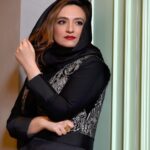 Gelare Abbasi Instagram - همراهی دلنشین با تیم درجه یک «لالیک»و طناز عزیزم ❤️ عکاسی علی درویش صفت عزیز و طراحی رفیق هنرمندم غزال رجبیان @lalique_markiz @tanazmazhari_makeupartist @ghazalrajabian @alidarvishsefat