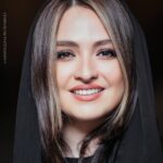 Gelare Abbasi Instagram - فیلم «کت چرمی» ❤️ رفقای نازنین دلتنگ و قدردان مهر شما عزیزان هستم .ممنون که در این صفحه همراه من هستید 🙏🌹💕 @kamranhejazi @peymanhejaz @maryam.roshanbeauty ❤️عزیزان من