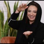 Gelare Abbasi Instagram - ‎ ‎ الفبای بیگانه‌ای وجود ندارد وقتی نگاهی آشنا تو را جست و جو کند. تقدیم به خواهر و برادران مهاجر که مهمان ما هستند. ترجمه هادی رضایی @film_news @samaneh_makeup_cinema @ghazalrajabian @khanehkabul