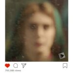Gelare Abbasi Instagram - «امیدوارم زمانی برسد که فریاد عدالت‌خواهی مخفی نماند، کتمان نشود و صدایمان را بلند بکنیم برای اینکه حقیقت را ببینیم» اکران فیلم سینمایی «ابلق» به کارگردانی نرگس آبیار و تهیه‌کنندگی محمدحسین قاسمی از امروز چهارشنبه، ۲۶ مرداد ماه در سینماهای سراسر کشور آغاز شده است. همزمان با آغاز اکران این اثر که برنده سیمرغ بلورین بهترین فیلم سینمایی از نگاه تماشاگران است؛ ویدیویی از صحبت‌های نرگس آبیار هنگام دریافت سیمرغ بلورین منتشر شد. «ابلق» که در سی و نهمین جشنواره فیلم فجر درخشید، با کاندید شدن در ده رشته، چهار سیمرغ بلورین را از آن خود کرد. بهرام رادان الناز شاکردوست هوتن شکیبا مهران احمدی گلاره عباسی، گیتی معینی، شادی کرم رودی، امین میری، علی نفیسی، الهام حسامی، سحر اسدی، ریحانه رضی، سارا اردلان، فاطمه کریمیان و الهه اذکاری بازیگران «#ابلق » هستند. پخش این فیلم سینمایی را بانو فیلم بر عهده دارد. علاقمندان می‌توانند با مراجعه به سامانه‌های بلیت فروشی نسبت به تهیه بلیت اقدام کنند.