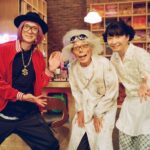 Gen Hoshino Instagram - “おげんさんのサブスク堂” 初回放送ご覧頂きありがとうございました！ 次回は来週28日(水)よる11時から。 ご感想をこちらのコメントでぜひ教えてください。観られなかった方は、NHK＋で１週間限定の見逃し配信がありますので、よかったら。 「おげんさんといっしょ」や「おんがくこうろん」もそうですが、様々な音源や貴重な映像を使用しているので、今後もソフト化やNHKアーカイブスへの配信ができない番組です。なのでぜひお見逃しなく。 配信でいつでも観られる番組ではないけれど、一度見ただけで一生心の隅に残るような（あと録画して一生持っていたいような）番組作りを目指します。 豊豊さんとジョージおじさんと3人、フィルムカメラで記念写真。 そして上げるのをすっかり忘れていた、とても長い付き合いの3人での記念写真も。 #サブスク堂 #おげんさん #所ジョージ #松重豊 #バナナマン