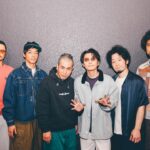 Gen Hoshino Instagram - 一夜明けて改めて思い返しています。混じりっけなしの音楽と、最高にくだらないトークが重なり合い、楽しさと嬉しさが爆発した4日間。あんなに広い大阪城ホールと横浜アリーナが狭く感じるほどにファンの皆さんとの距離がとても近く感じました。 映像で参加してくれた上白石萌音ちゃん、宮野真守くん、ハマ・オカモトくん、水谷千重子さん、友近さん、雅マモルくん、ウソノ晴臣さんにも心からの感謝を。 そして終演後のアフタートーク生配信も含め、誕生日を祝ってくれた皆さん、遠くから応援してくださる皆さん、本当にありがとう。今歳もよろしくお願いします。既に色々とやりたいことがあって計画も進んでいるので、ぜひ、これからもついて来てくださいね。 Photo by @seitaro__tanaka & Taichi Nishimaki #YP_Reassembly