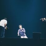 Gen Hoshino Instagram - 一夜明けて改めて思い返しています。混じりっけなしの音楽と、最高にくだらないトークが重なり合い、楽しさと嬉しさが爆発した4日間。あんなに広い大阪城ホールと横浜アリーナが狭く感じるほどにファンの皆さんとの距離がとても近く感じました。 映像で参加してくれた上白石萌音ちゃん、宮野真守くん、ハマ・オカモトくん、水谷千重子さん、友近さん、雅マモルくん、ウソノ晴臣さんにも心からの感謝を。 そして終演後のアフタートーク生配信も含め、誕生日を祝ってくれた皆さん、遠くから応援してくださる皆さん、本当にありがとう。今歳もよろしくお願いします。既に色々とやりたいことがあって計画も進んでいるので、ぜひ、これからもついて来てくださいね。 Photo by @seitaro__tanaka & Taichi Nishimaki #YP_Reassembly