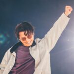 Gen Hoshino Instagram - “Reassembly“ 横浜アリーナ公演、千穐楽が無事に終わりました。これはなんとなくではなく、本当にそう思うのですが、奇跡みたいな時間でした。こんな特別な誕生日、一生忘れないと思います。ああ、それにしても、舞台の上で泣くとは思わなかった。 いつも応援してくれる全ての皆さん、関わってくれる全ての皆さん、支えてくれる全ての皆さんにありがとう。そしてこれからもよろしくお願いします。 そしてこのあと9時半からは生配信のアフタートーク。昨日の公演から4曲ライブ映像流れます。もちろんニセさんの輝くパフォーマンスも。 #YP_Reassembly