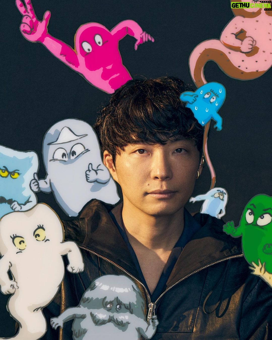 Gen Hoshino Instagram - My new portraits with ghosts #IWannaBeYourGhost #GenHoshino #異世界混合大舞踏会 #星野源