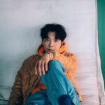 Gen Hoshino Instagram - 星野源のイヤーブック “Yellow Magazine” ISSUE:6 皆さんの元に届き始めたようです。今年のイエローマガジンは更に素晴らしい内容になりました。本が好きな人、雑誌が好きな人、音楽が好きな人、シンセが好きな人、笑いが好きな人、デザインが好きな人、全ての人にお勧めです。ぜひ手に入れてください。 #YM2022 #YellowMagazine #星野源 #藤原聡 #飯尾和樹 #佐久間宣行 #GenHoshino
