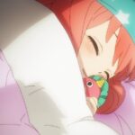 Gen Hoshino Instagram - 新曲「喜劇」が流れる『SPY×FAMILY』のエンディングアニメが公開されました。演出は錦織敦史さんです。 僕は錦織さんの作品が大好きです。錦織さんとは6年前、僕のライブを観に来て下さった時にご挨拶したことがきっかけで、連絡を交わすようになりました。 いつかお仕事でご一緒できたらいいなと思いつつ時が経ち、『SPY×FAMILY』の主題歌の制作が決まった少しあと、エンディングアニメの演出を錦織さんが担当すると聞いて、それはもう飛び上がって喜びました。 完成した映像を初めて観たときはチームのみんなと一緒だったんですが、あまりにも素晴らしくて涙が飛び出そうになり、必死に我慢しながら「おﾝ…」とか「ﾎ…ｲｲﾈ…」とニセさんみたいなキモリアクションをしつつ、家に帰ってから改めて観直してニコニコしながら泣きました。 制作に関わったスタッフの皆さんが、「喜劇」という楽曲を聴き込み、身体の中に取り込んで制作してくださったことが、ひしひしと伝わってきました。 そんな最高のエンディングアニメ、皆さんもぜひ2億回観てください。YouTubeやTwitterにも公式からアップされています。もちろん『SPY×FAMILY』本編も。3話も最高でしたね。何度でも、これからも、ぜひ！ #SPY_FAMILY #星野源喜劇 #錦織敦史 #Comedy #GenHoshino #星野源