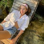 Genevieve Hannelius Instagram - sweet🍑and salty🌊 Nice, Côte d'Azur, France