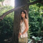 Genevieve Hannelius Instagram - 🤍🫶🦋 @louisvuitton #LVTwist