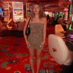 Genevieve Hannelius Instagram - feeling lucky💋🍾♠️♥️
