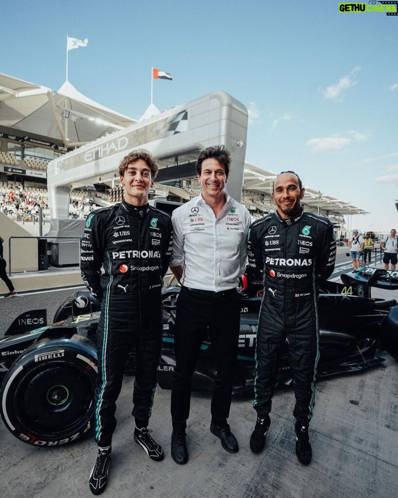 George Russell Instagram - Over and out. Thanks Abu Dhabi for a great end to the season💙 Yas Marina Circuit