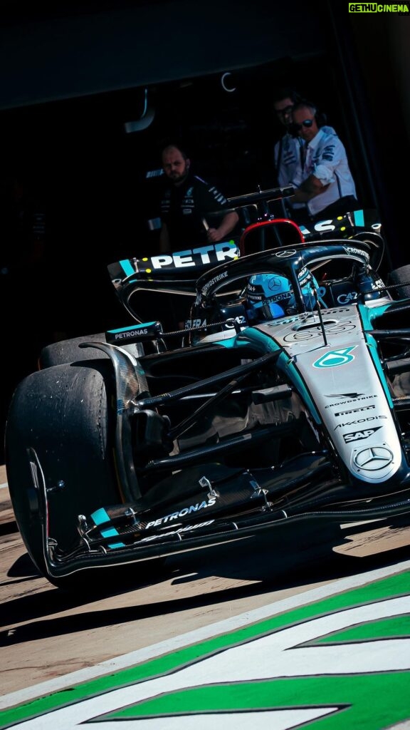 George Russell Instagram - F1 testing, let’s go 👊 Bahrain International Circuit
