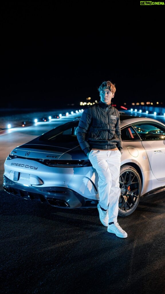 George Russell Instagram - S̶i̶n̶ Speed City ⚡ An action-packed night under the stars in Vegas with @GeorgeRussell63 and the new @MercedesAMG GT 😍 #AMGxIWC #SOAMG