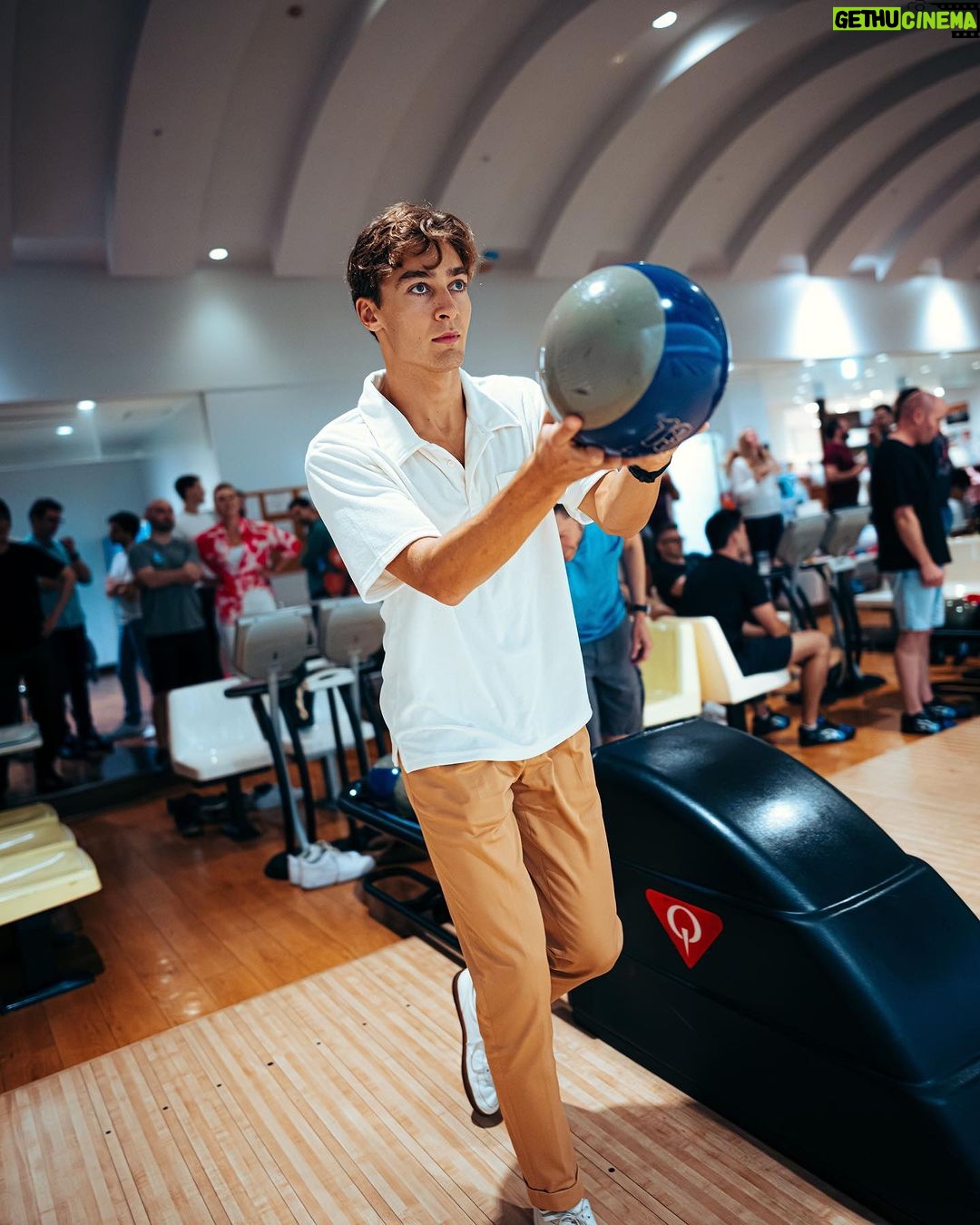 George Russell Instagram - Bowling with the team. 🎳 Great evening with great company 💙@mercedesamgf1 Suzuka, Mie
