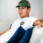 George Russell Instagram - Celebrating George’s 100 Grands Prix with this vintage-inspired drop. 🦅 Head to the link in bio to get yours, exclusively via the Team Store. 📲