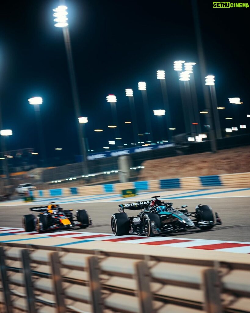 George Russell Instagram - Bahrain testing continues Bahrain International Circuit