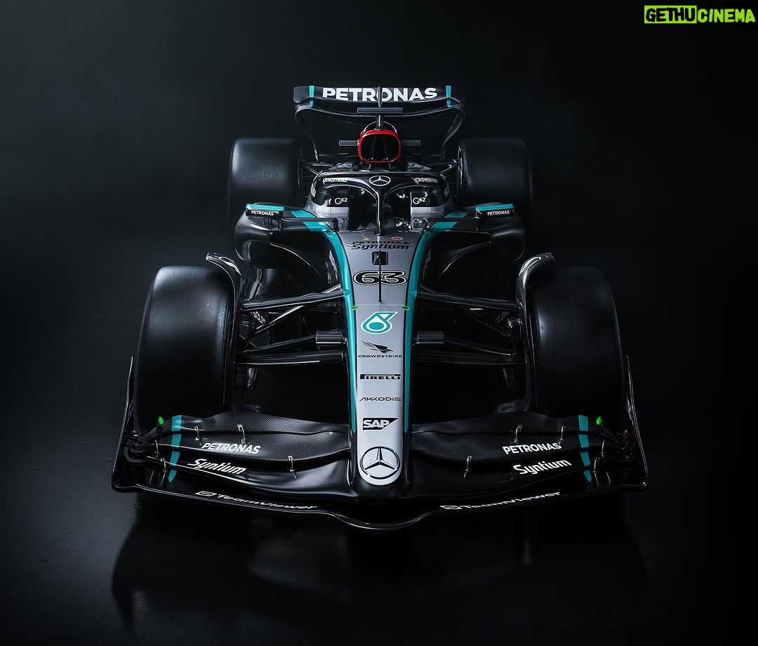 George Russell Instagram - What a livery 🤩 What do you think? Can’t wait to get in the driver’s seat soon
