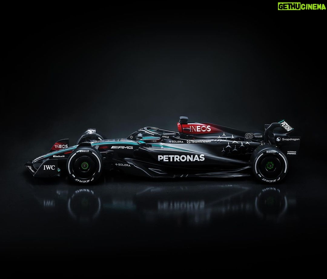 George Russell Instagram - What a livery 🤩 What do you think? Can’t wait to get in the driver’s seat soon
