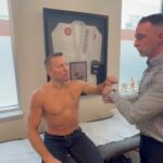 Georges St-Pierre Instagram - J’expose ma faiblesse au monde🤕 car il n’y en aura plus.💪 Centre d'excellence en orthopédie de Montréal-CEOM