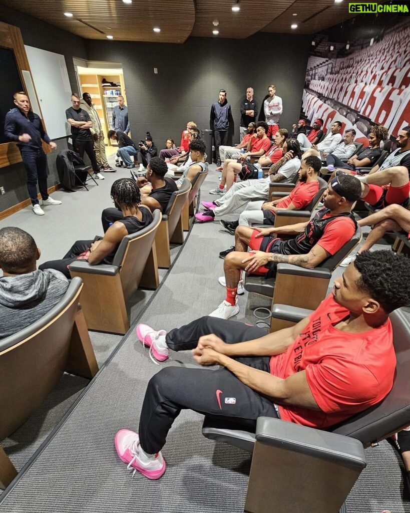 Georges St-Pierre Instagram - Great time with the @raptors in Toronto today. Ovo Athletic Center